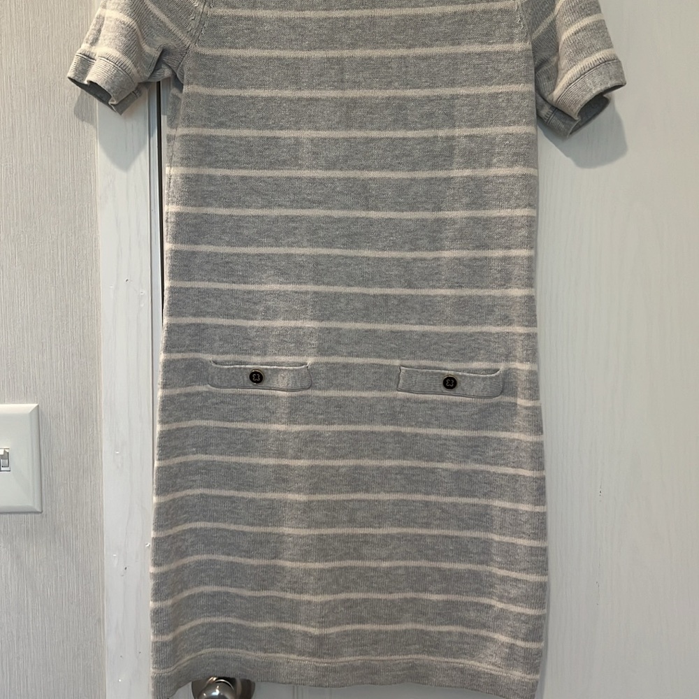 Banana Republic Gray and White Raglan Sleeve Mini Dress